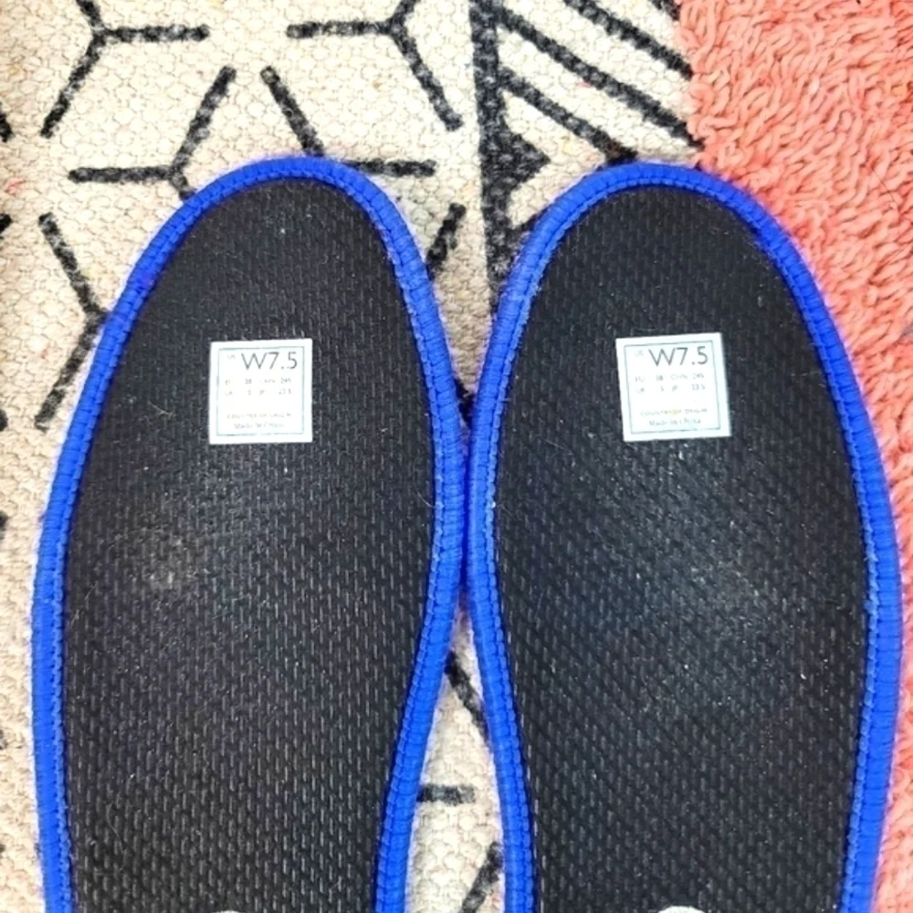 Rothys gently pre